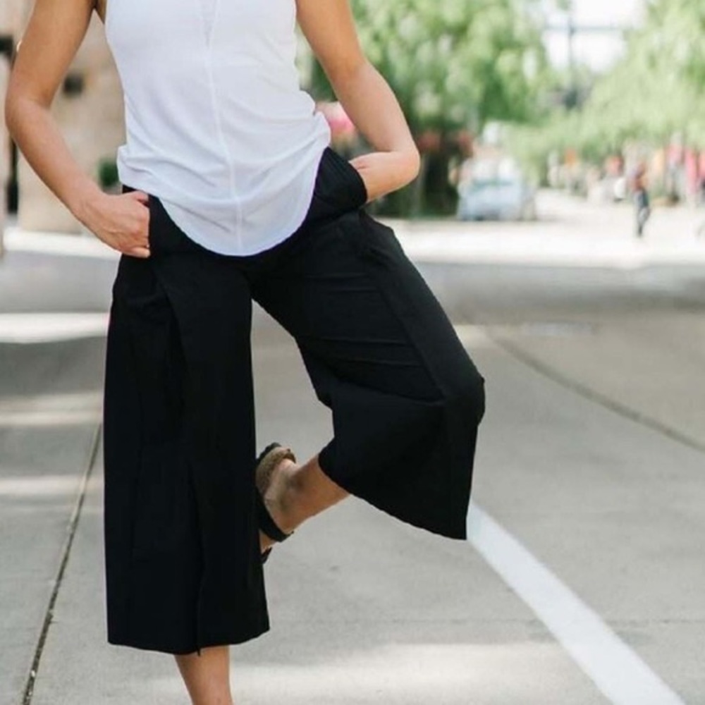 Zyia Work Flow Wide Leg Cropped Pant Black